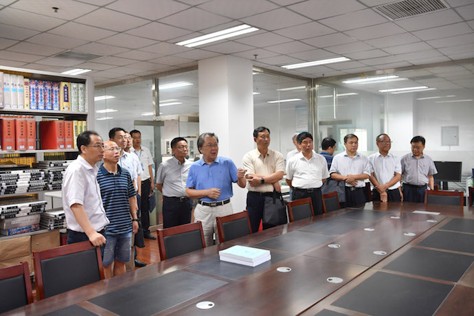 参观8858cc永利官网传世字书与出土文字研究中心