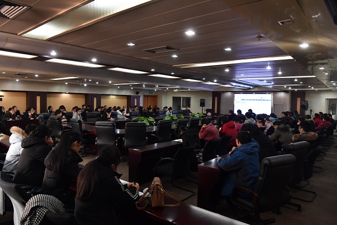 永利官网举办“8858cc永利官网大型仪器设备共享平台”操作培训会照片